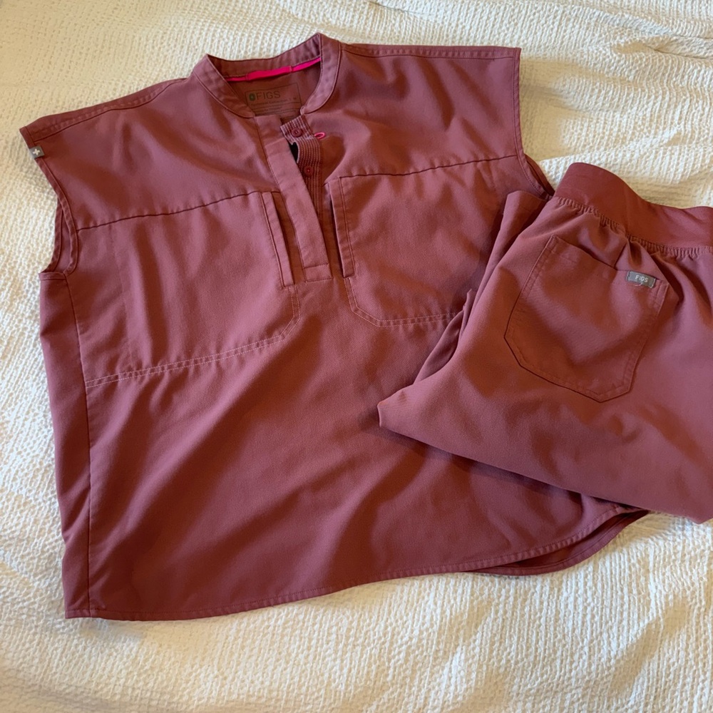 Figs Scrub Set Mauve Blake Top Size M/High Waisted Livingston Bottom Size L